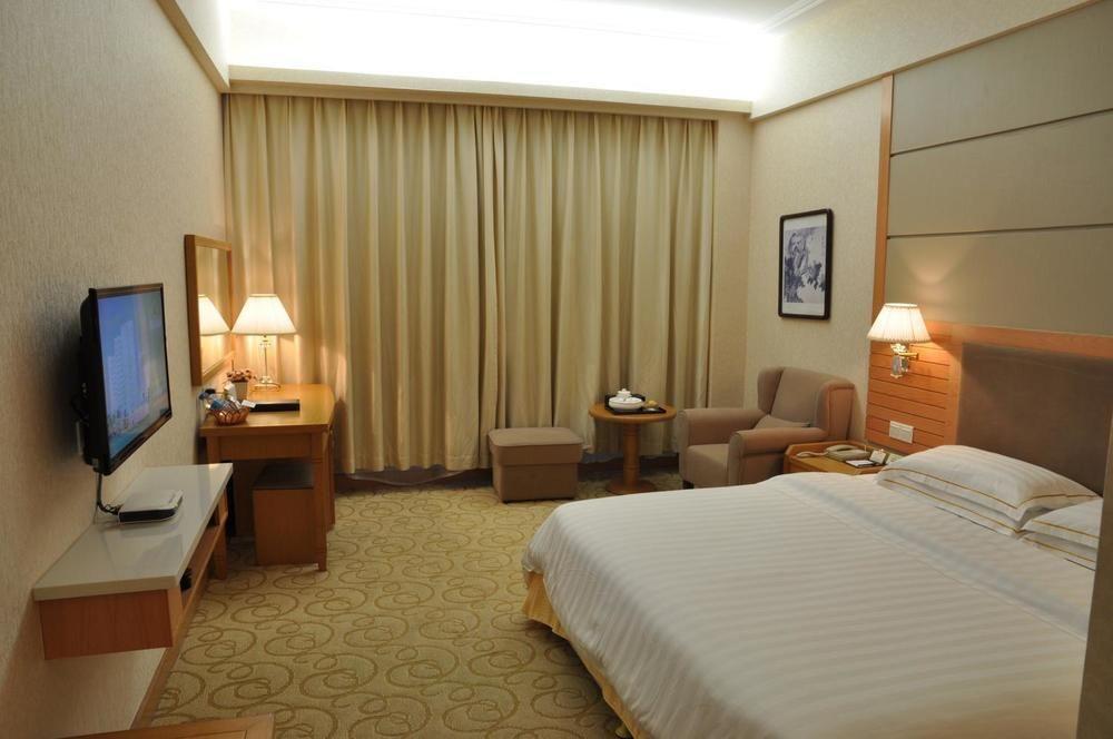 Garden Hotel Shantou Exterior photo